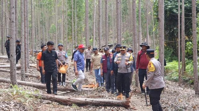 Kapolda Riau Irjen Herry Heryawan menegaskan bahwa kasus pembunuhan gajah sumatera di Pelalawan akan diusut tuntas dan pelaku akan ditindak secara hukum tanpa pandang bulu. (Foto: Istimewa)