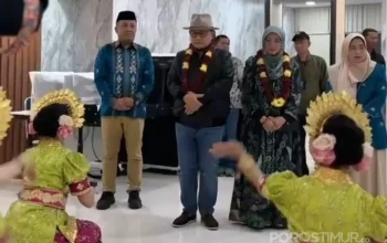 Jenderal Dudung Abdurachman Tiba di Makassar, Disambut Tarian Tradisional di VIP Bandara Sultan Hasanuddin